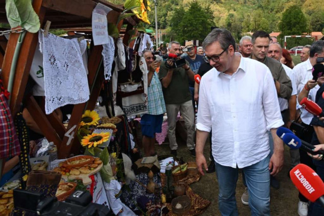 Povjerenje u Vučića ima 48 posto građana Srbije