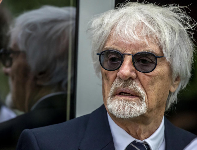 Ecclestone: Hamiltona ne brinu porazi