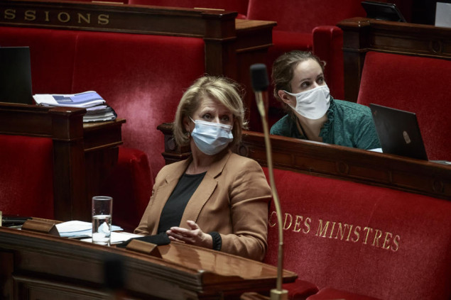 Francuska savjetuje građanima da ponovo nose maske u javnom prijevozu