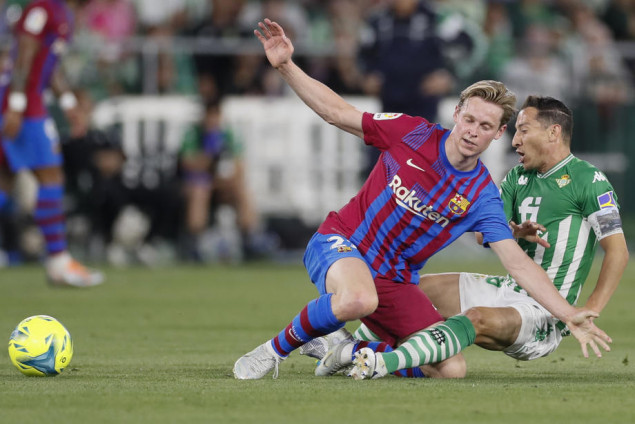 De Jong blizu prelaska u Manchester United