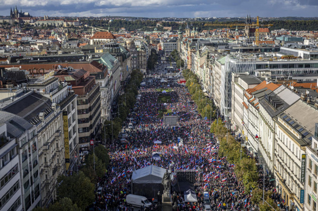 U Pragu protesti protiv vlade, građani traže niže cijene energenata