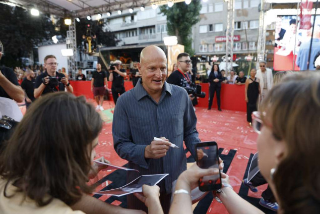 Woody Harrelson prošetao crvenim tepihom Sarajevo Film Festivala