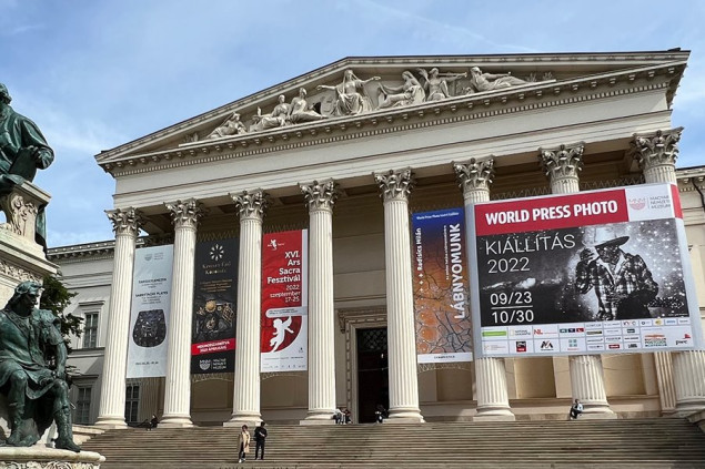 Mađarska zabranila maloljetnicima da posjete izložbu World Press Photo zbog LGBT sadržaja