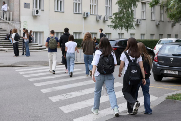 Nastava u Zagrebu odvija se redovno uprkos štrajku radnika ZET-a i Zagrebačkog holdinga