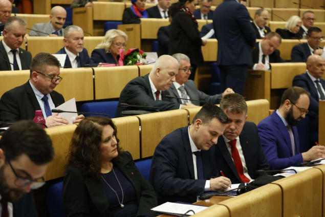 Federalni zastupnici danas raspravljaju o budžetu 2023.