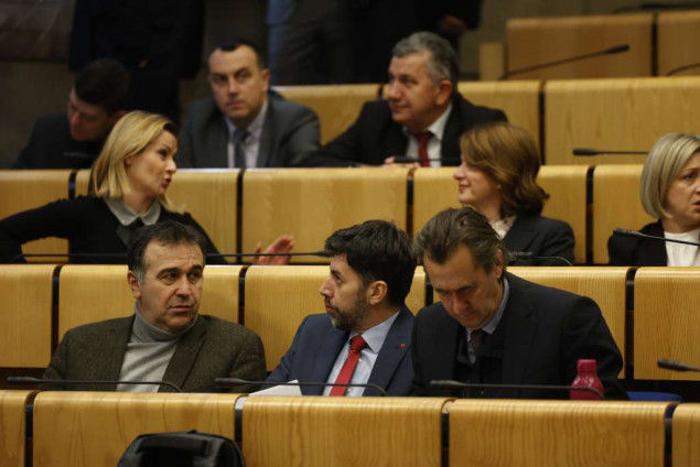 Usvojen finansijski plan Zavoda zdravstvenog osiguranja i reosiguranja FBiH