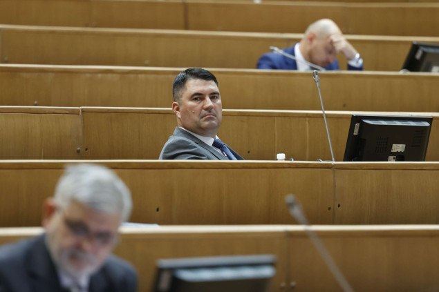 Podržan prijedlog izmjena Zakona o osnovama sigurnosti saobraćaja na putevima