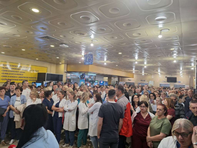 Zdravstveni radnici u RS nezadovoljni povišicama: Pet odsto nije dovoljno