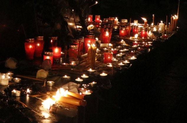 Novosadski studenti danas odaju počast studentici koja je umrla od povreda zadobijenih u padu nadstrešnice