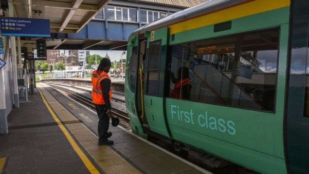 Britanija se suočava s najvećim štrajkom željezničara u više od 30 godina