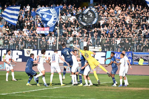 Borac golom u posljednjoj minuti odnio bodove s Grbavice