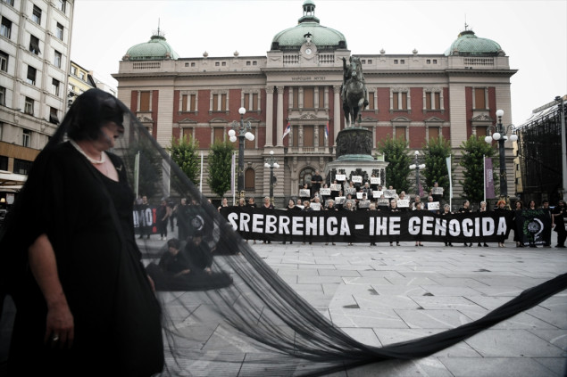 Žene u crnom u Beogradu obilježile 27. godišnjicu genocida u Srebrenici