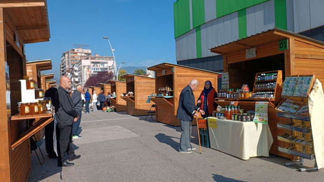 Počeo trodnevni sajam domaćih poljoprivrednih proizvoda proizvođača grada Zenica