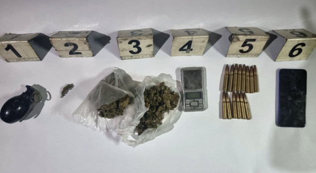TK: U pretresima pronađeni oružje, municija i droga