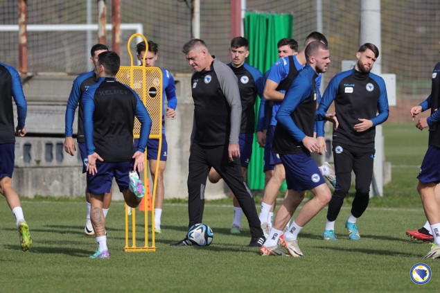 Fudbalski reprezentativci BiH trenirali i bez Kolašinca i Demirovića
