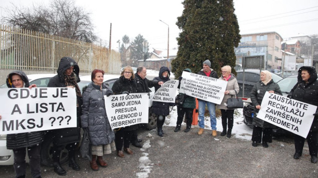 Udruženje žrtava u BiH: Ponovo staviti u proceduru 30 odbačenih prijava za negiranje genocida