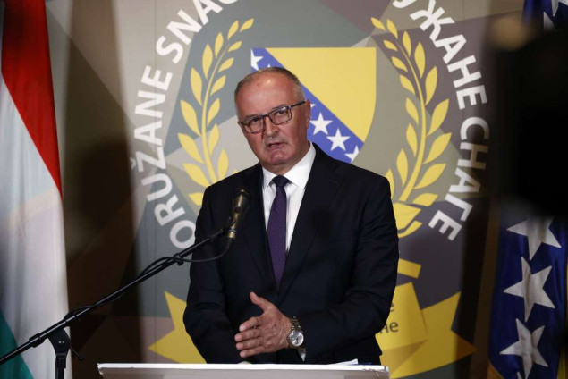 Helez zabranio slijetanje vojnog aviona iz Mađarske