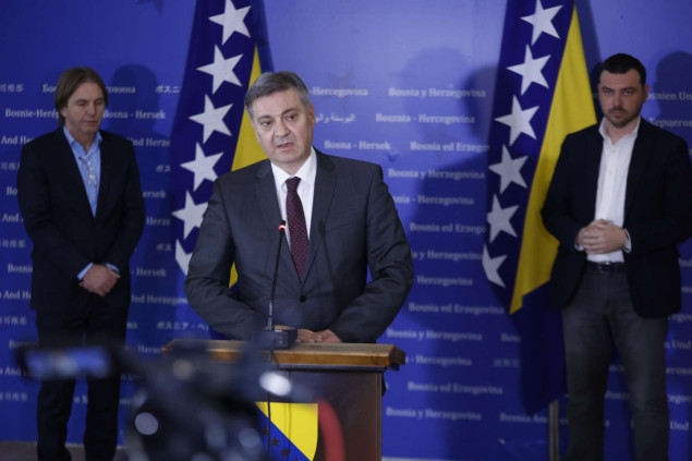 Četrnaest državnih poslanika traži preispitivanje i suspenziju sporazuma Srbije i RS-a