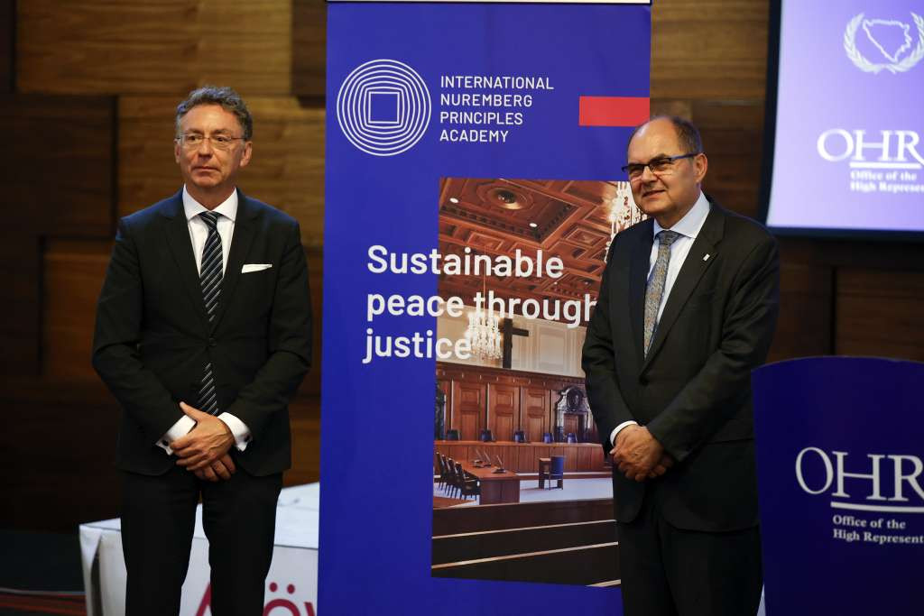 Schmidt: Provedba zakona protiv poricanja genocida štiti naslijeđe žrtava i dignitet preživjelih