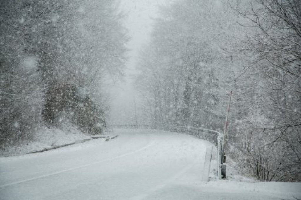 Obustavljen teretni saobraćaj na Romaniji, Ivan Sedlu i Nišićima