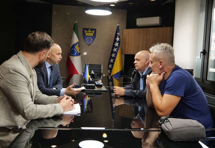 Pivić: Pozdravljamo odbijanje mjere o statusu rektora UNZE, pronađen način za isplatu plata