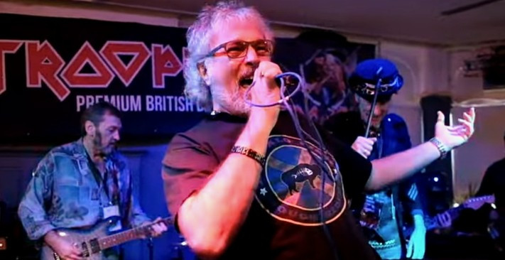 Preminuo Paul Mario Day, originalni pjevač benda "Iron Maiden"