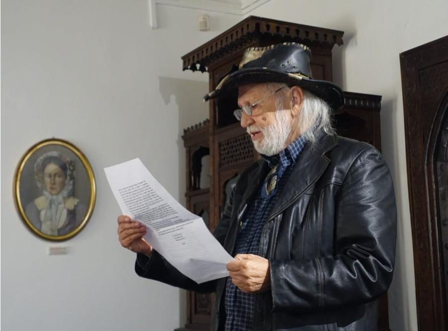 Miki Trifunov u Despića kući s poezijom hadži Makse Despića