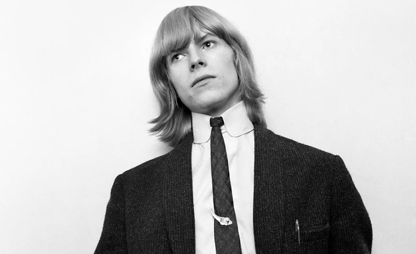 Sedamnaestogodišnji Bowie: Kosa kao protest i početak jedne legende