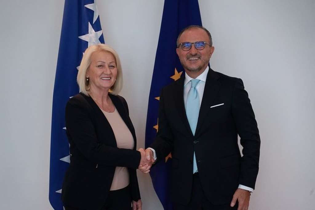 Soreca: Vlasti moraju napraviti novi korak ka usklađivanju sa kriterijima za pristupanje Uniji