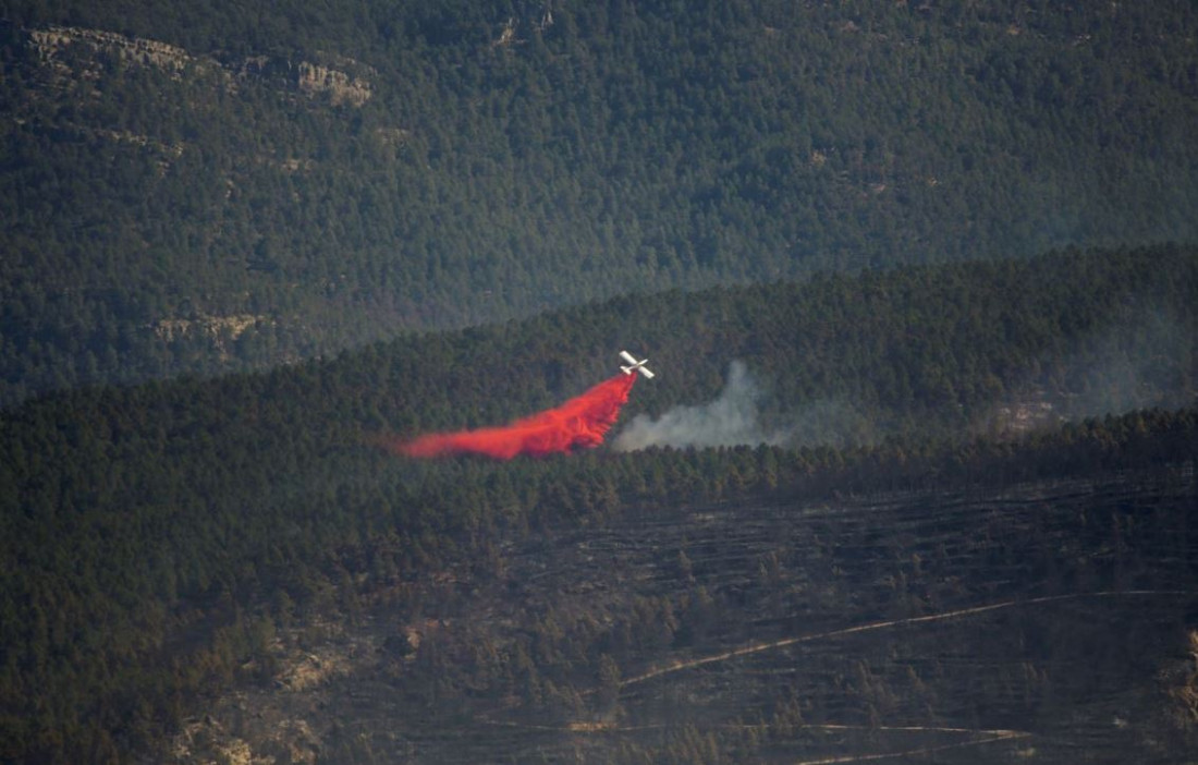Vatrogasci ostvaruju napredak u borbi protiv prvog šumskog požara u Španiji u ovoj godini