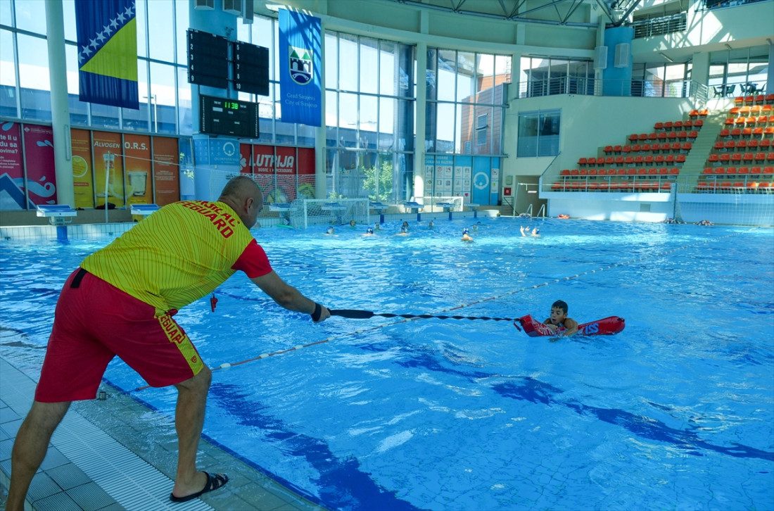 Učestala utapanja na kupalištima u BiH: Osobe koje nisu spasioci ne bi trebali ugrožavati i sebe kod pružanja pomoći