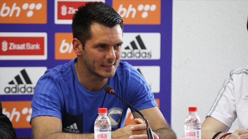 Spahić: Smiješno je i tužno da se ovako trguje u reprezentaciji BiH