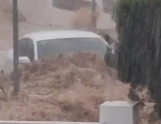 Bujice zarobile ljude u automobilima u španskoj regiji Katalonija