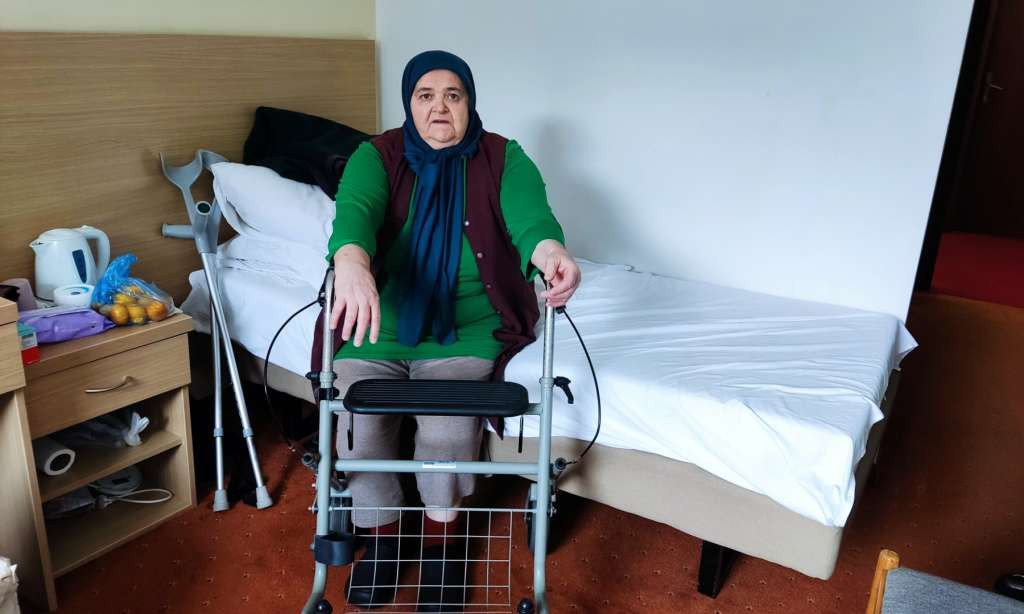 "Najteži je zaborav, niko da pozove" - Srebrenica kroz oči majke Nedžibe