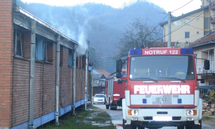 U Srebrenici izgorio objekat nekadašnje autobuske stanice