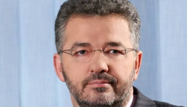 Prlić za FR: Ne bi bilo dobro da visoki predstavnik izađe u susret HDZ-u