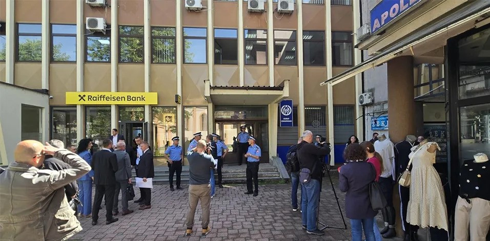 Teslić: Prekinuta sjednica Skupštine, reagovala policija