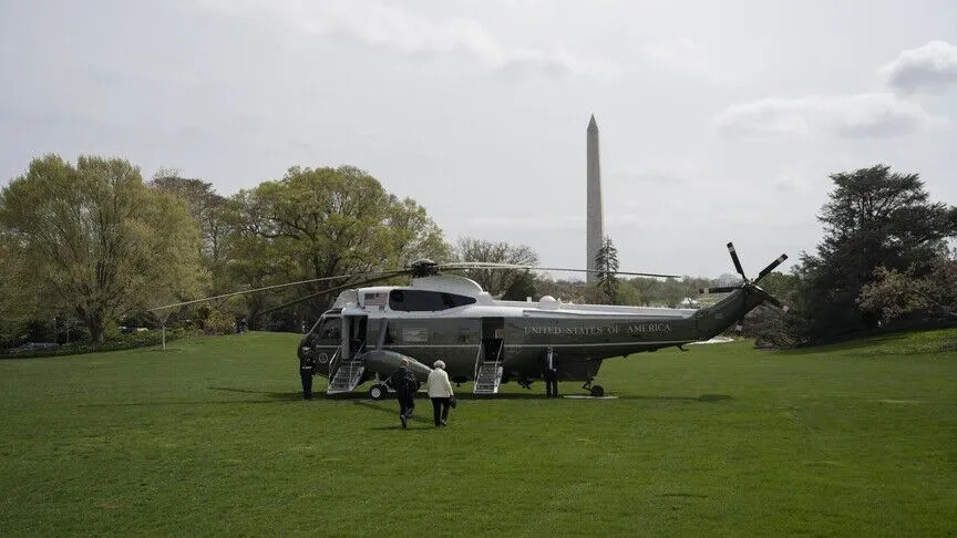 Američka agencija za avijaciju kaže da je preliminarni pregled otkrio kratak gubitak razdvajanja koji uključuje Marine One, komercijalni let