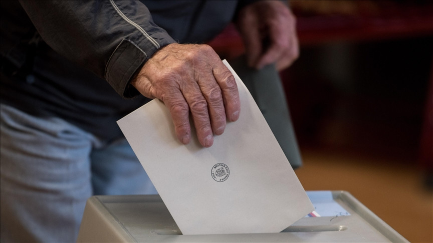 Česi biraju novi saziv Poslaničkog doma parlamenta