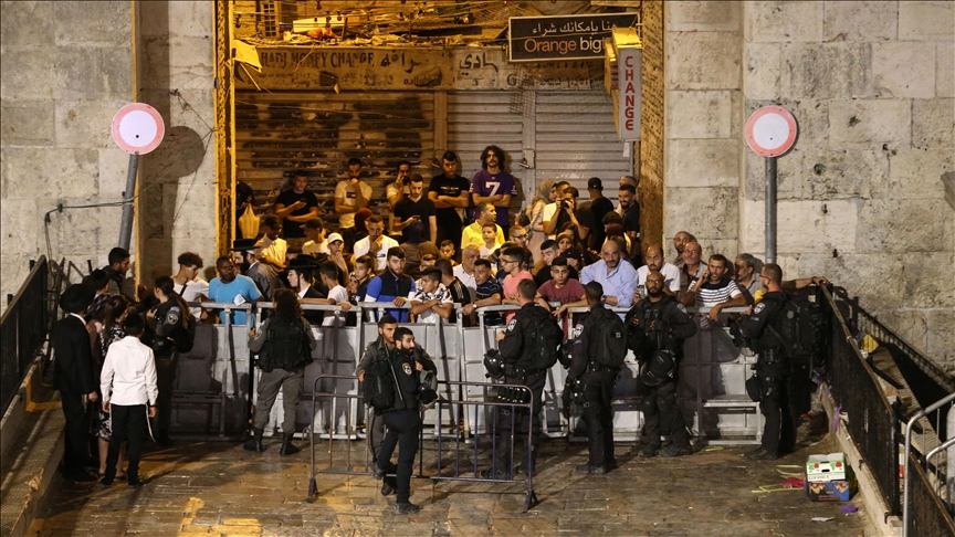 Izraelske snage blokirale Damask kapiju na ulazu u Stari grad okupiranog Istočnog Al-Qudsa