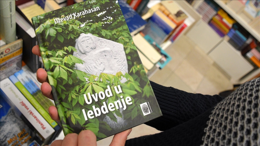 IK Connectum: Objavljeno drugo izdanje romana "Uvod u lebdenje" Dževada Karahasana