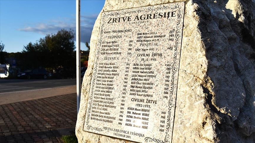 Odata počast žrtvama avionskog bombardovanja u Tešanjci