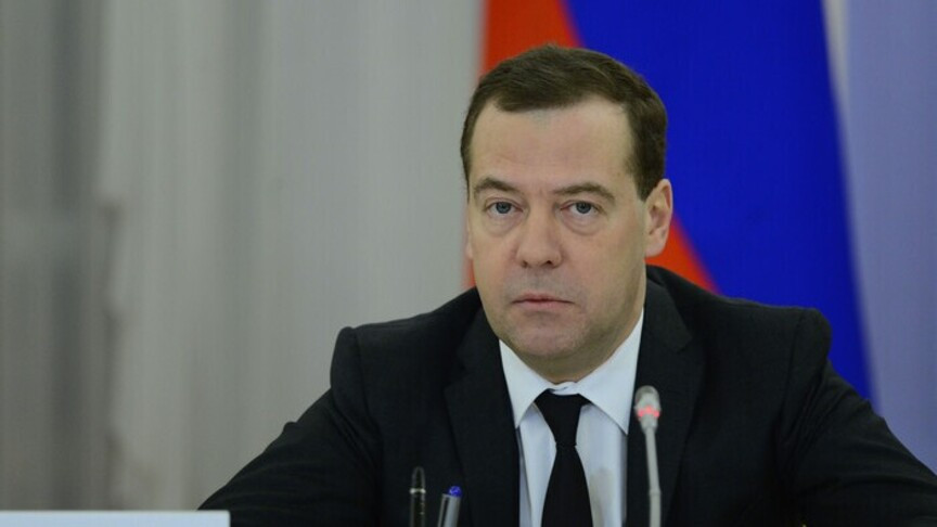Medvedev tvrdi da je Zelenskom odavno istekao mandat i da je izgubio sve imunitete