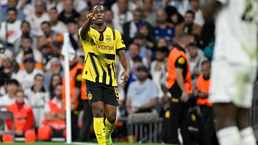 Chelsea doveo krilnog igrača Jamieja Gittensa iz Dortmunda