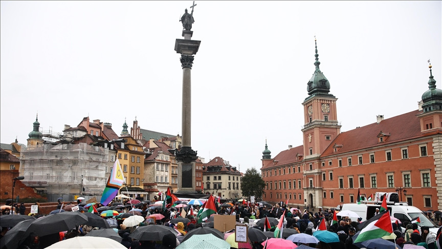 Stotine demonstranata u Varšavi na skupu podrške Palestini