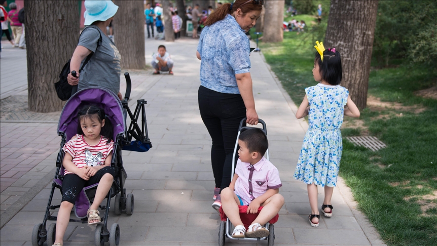 Kina: Roditeljima odobreno da imaju i treće dijete