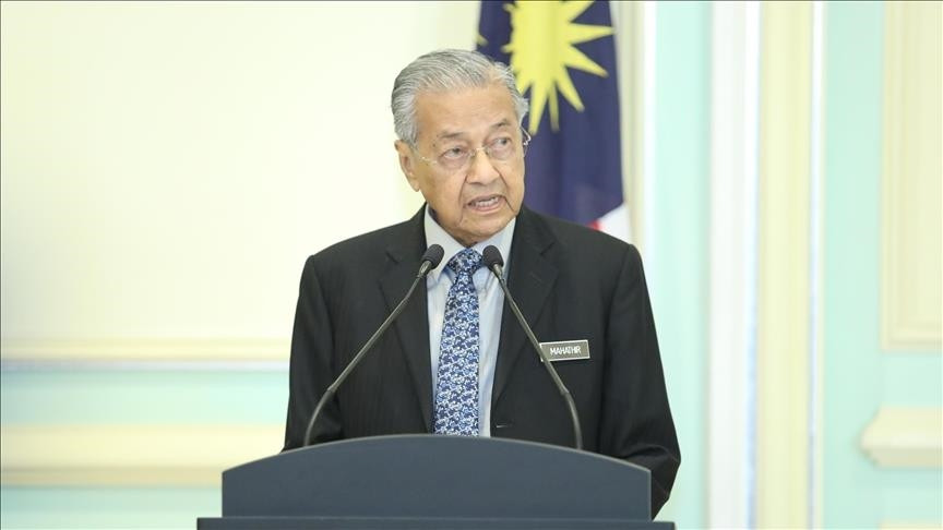 Bivši malezijski premijer, stogodišnji Mahathir hospitaliziran zbog preloma kuka