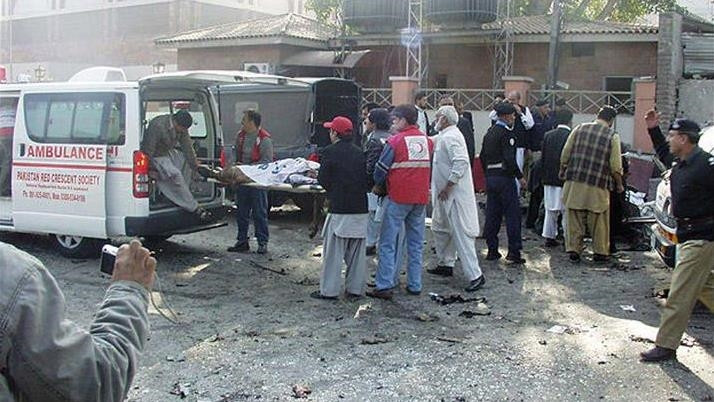 Tri policajca ubijena tokom protesta protiv navodnog namještanja izbora u Pakistanu