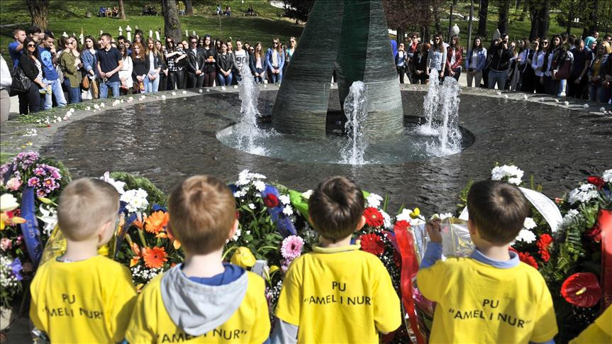 1.601 ruža za ubijenu djecu opsade