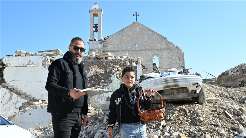 Libanski kršćani proslavili Božić u Yarunu uprkos ratnim razaranjima